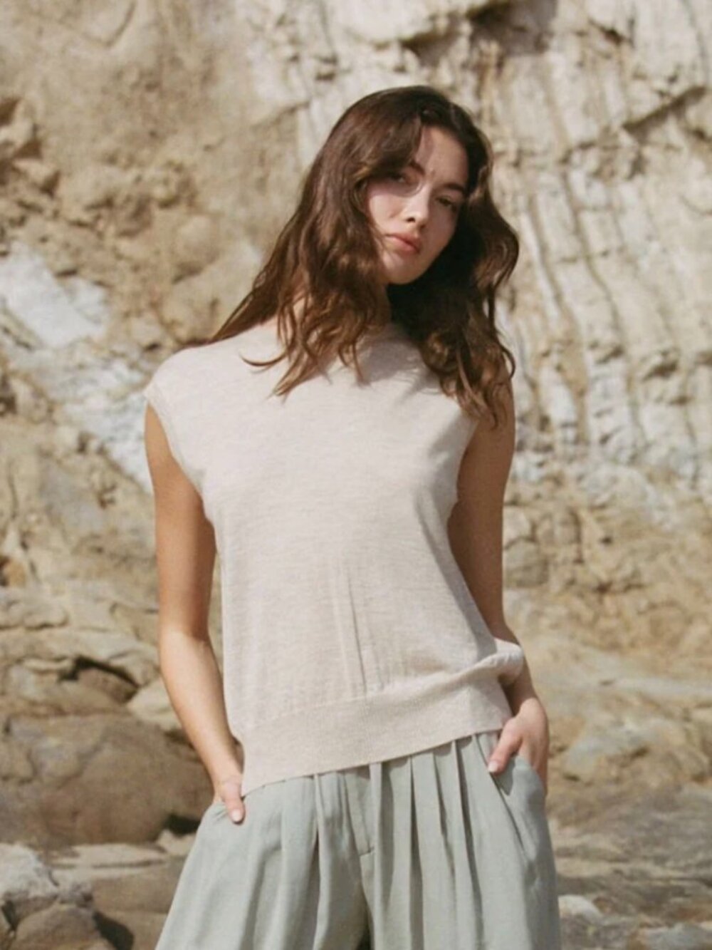 NWT A.Ren Cashmere Relaxed Sweater Vest in Taupe
